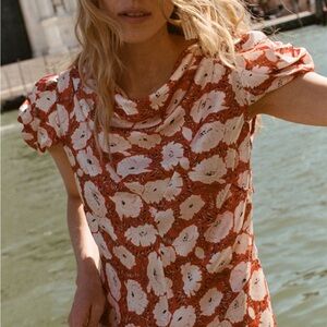 DÔEN NWOT ALNA DRESS IN ROUGE FLEURS D'ANEMONE